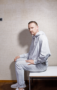 Barry Atsma photographed by Jouk Oosterhof for de Volkskrant