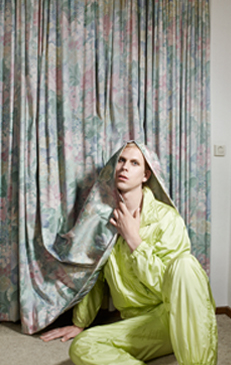 Rick Paul van Mulligen photographed by Jouk Oosterhof for de Volkskrant