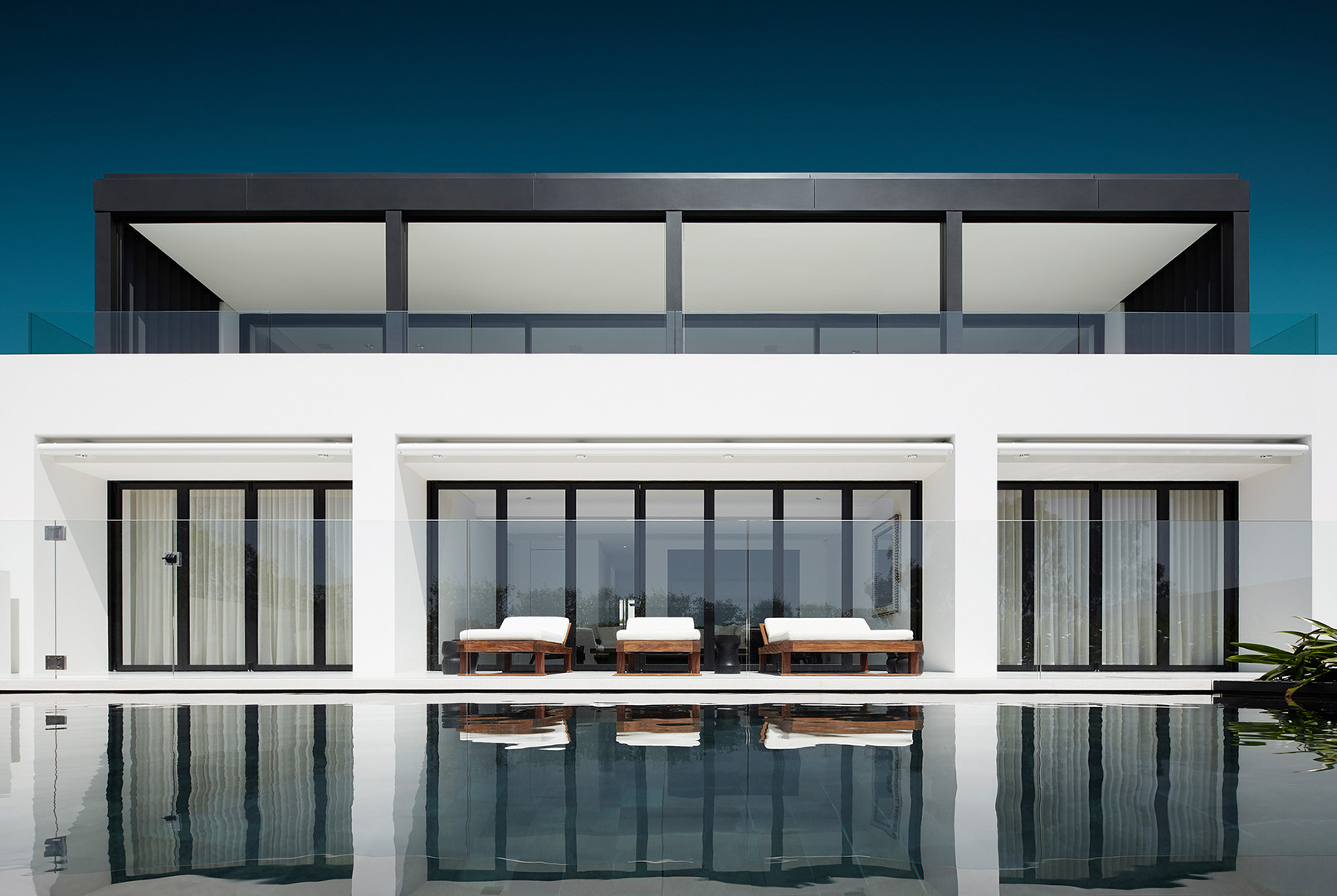 Mosman House photographed by Romello Pereira